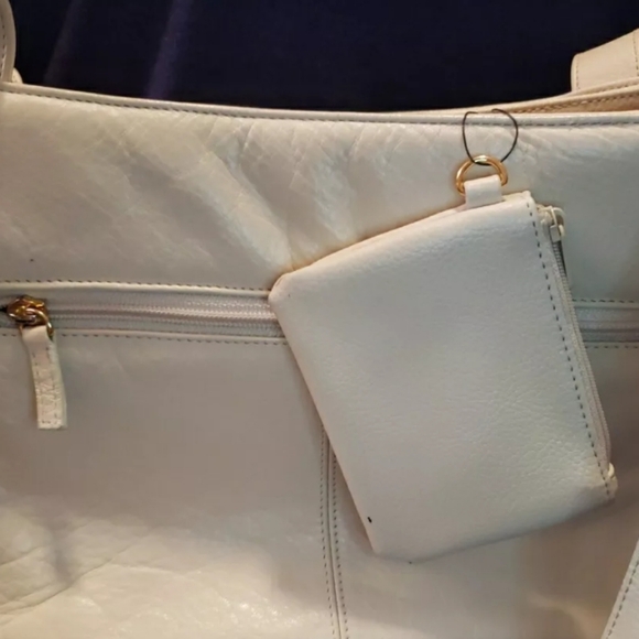 Stone Mountain Cream Leather Double Handle Compartments Zipped Purse Coin Wallet - Picture 6 of 7